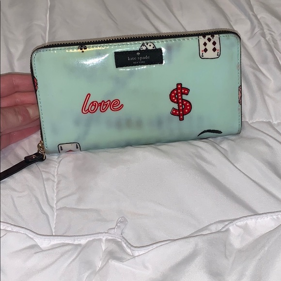 kate spade Handbags - Kate Spade Las Vegas Zip Wallet